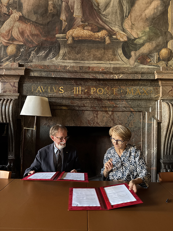 L'Ambasciatrice Anne-Marie Descôtes e Il Presidente Roberto Antonelli